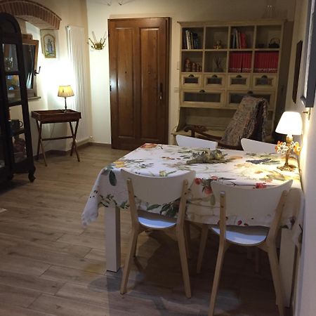 Andante Appartamenti Castelnuovo di Val di Cecina Εξωτερικό φωτογραφία